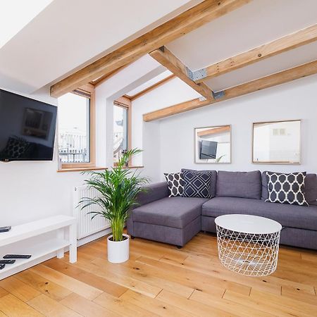 2 Bedroom Apartment With Terrace- Pilsudskiego 11 Cracovia Exterior foto